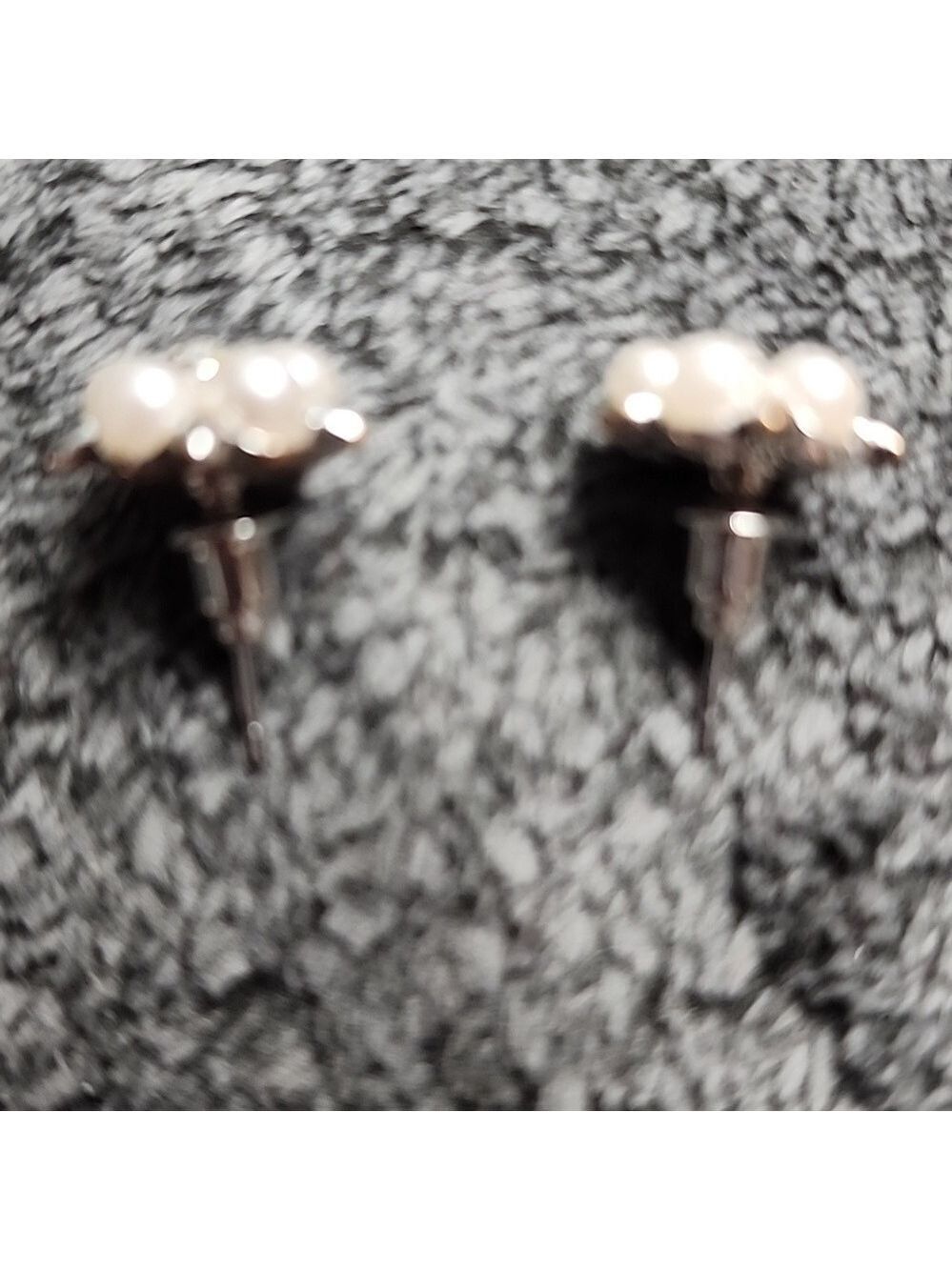 Pearl & Rhinestone Flower Earrings - Picture 4 of 5